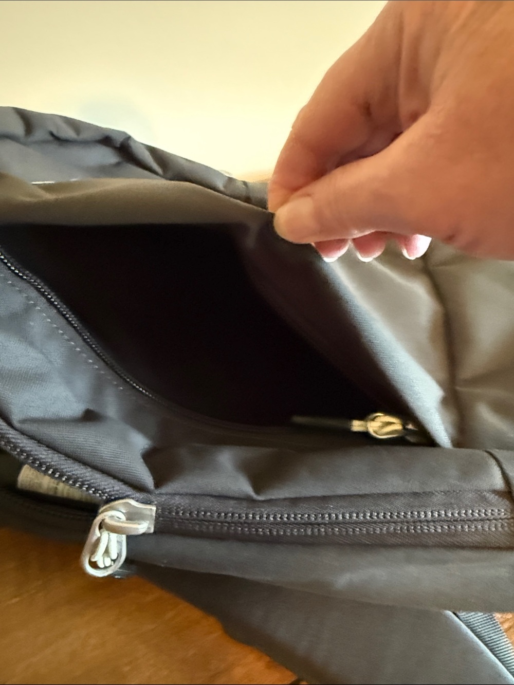OSPREY Black Minimalist Backpack- NWOT - Picture 3 of 11